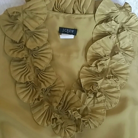 4/20  J CREW.   Shirt - Picture 2 of 3